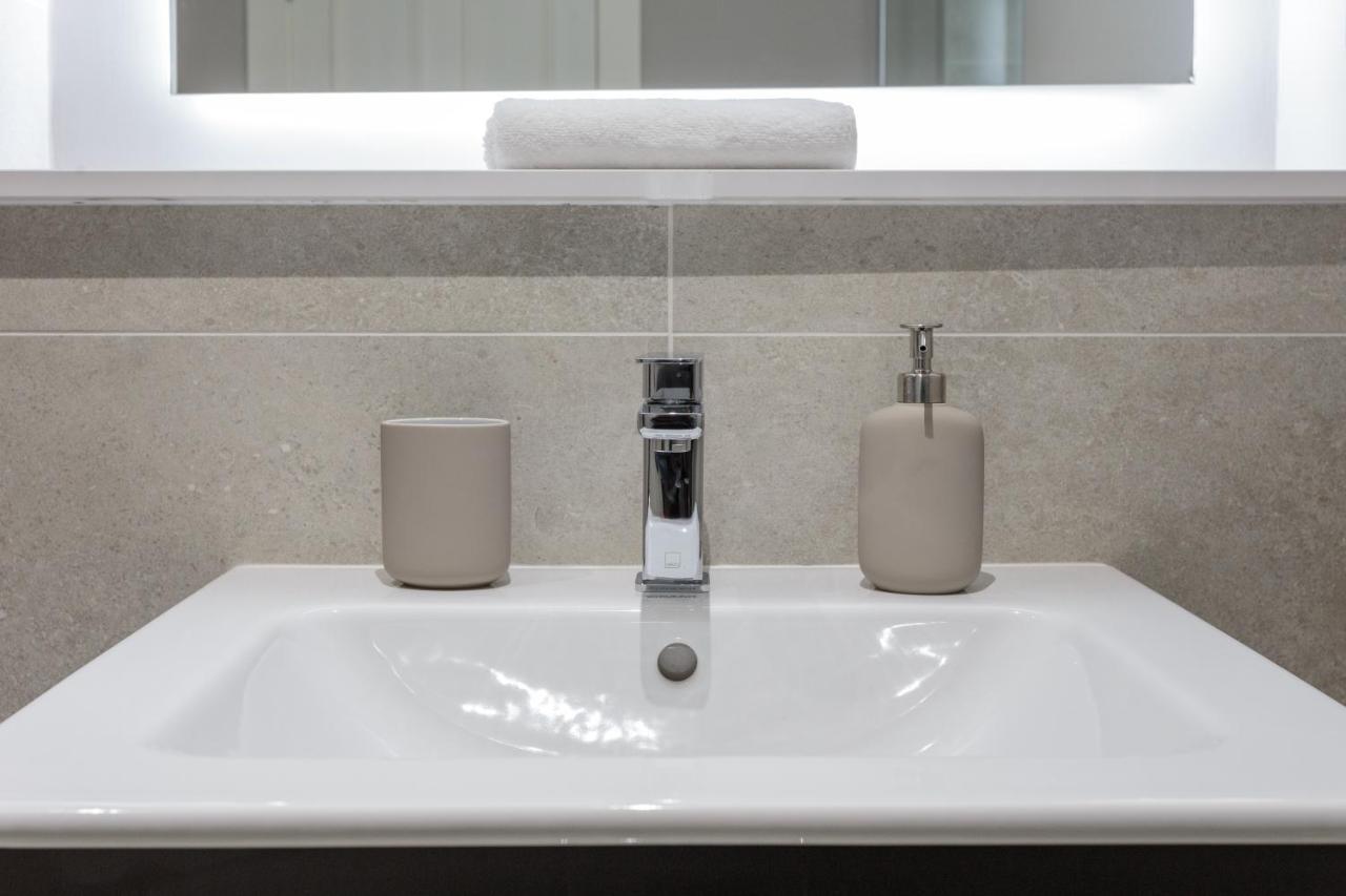 Dragon Suites - Edinburgh City Centre 1 Bed Apartment ภายนอก รูปภาพ